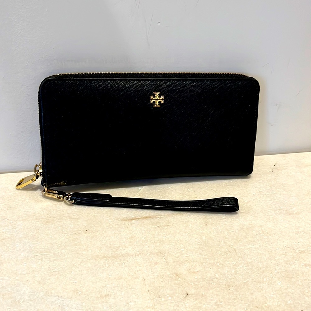 Tory Burch black wallet